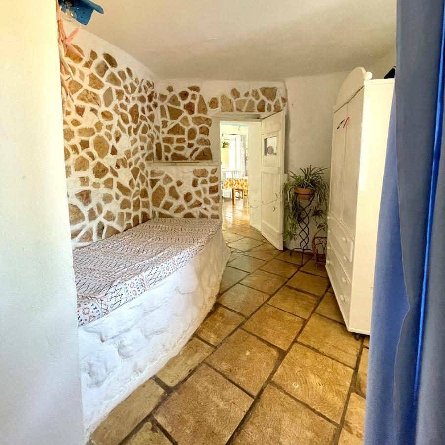 Capurre Trulli E Pajare A Due Passi Dal Pizzo *